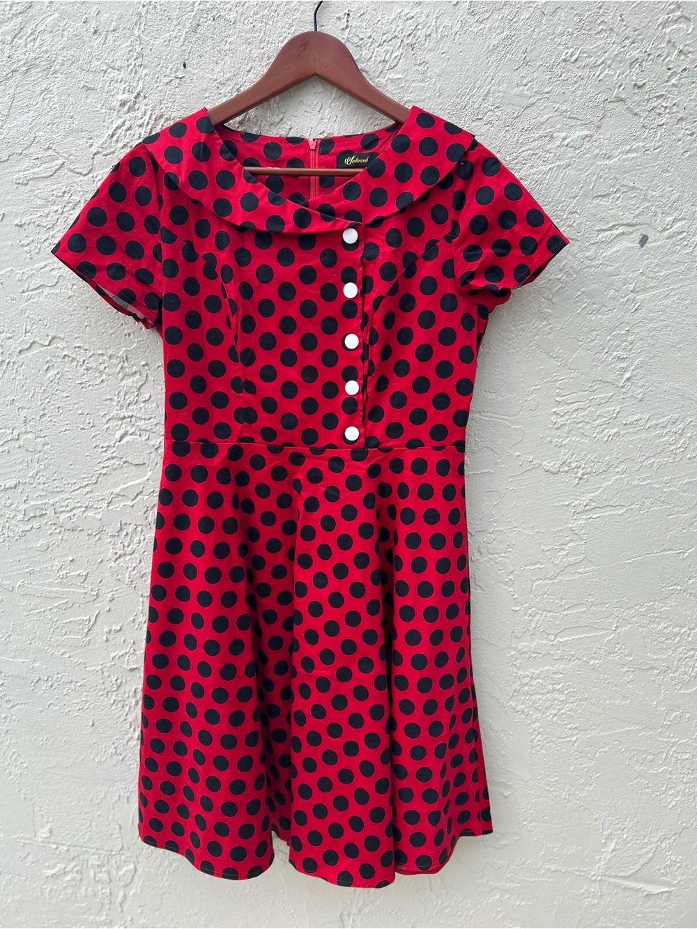 red black polka dot dress is a 1950s-inspired VTG cocktail  Swing Dress Size M